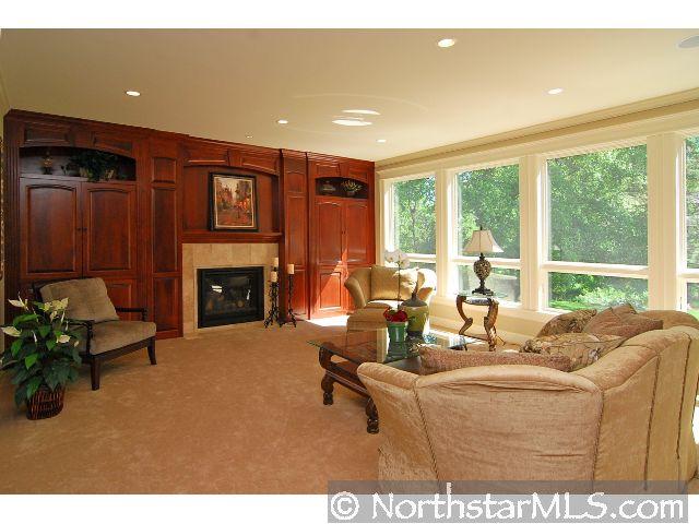 5501 Woodcrest Drive Edina, MN 55424 - Photo 4 of 10