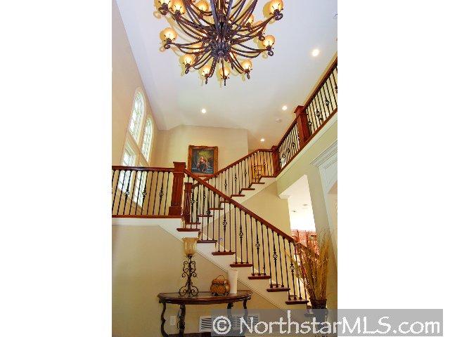 5501 Woodcrest Drive Edina, MN 55424 - Photo 6 of 10