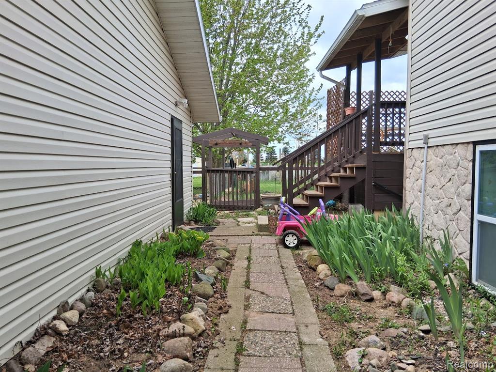 10055 North Genesee Road Mount Morris, MI 48458 - Photo 37 of 43