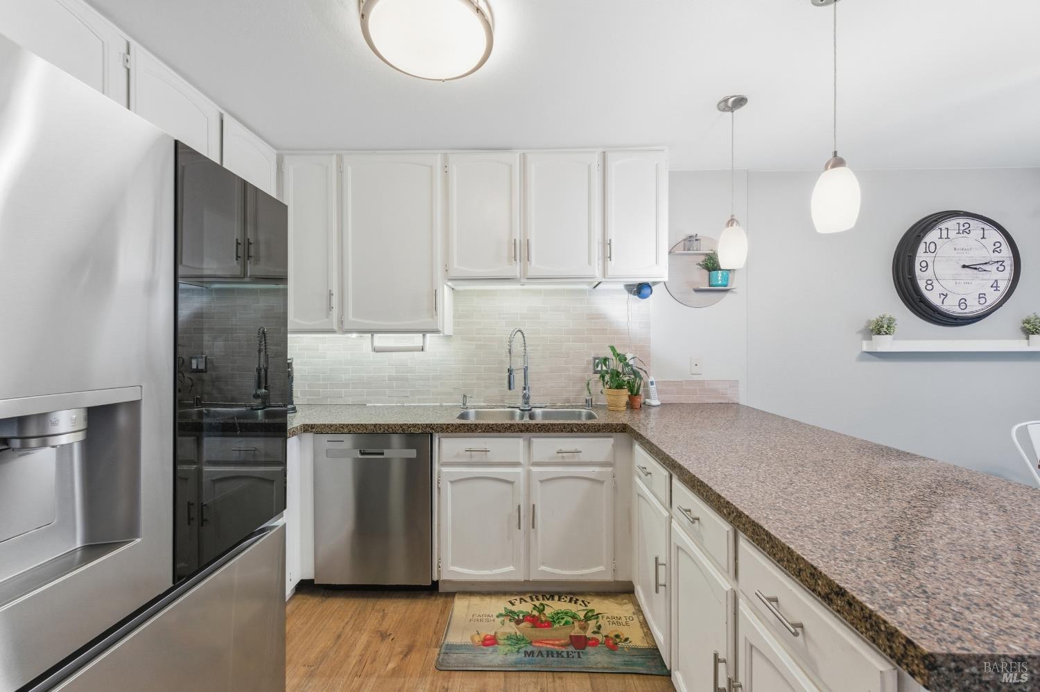 98 Francis Circle Rohnert Park, CA 94928 - Photo 14 of 29