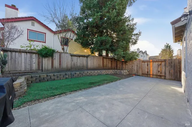 $550,000 | 98 Francis Circle, Rohnert Park, CA 94928