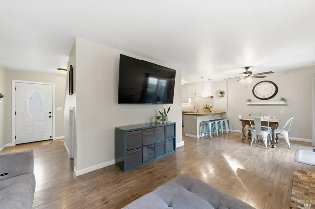 $550,000 | 98 Francis Circle, Rohnert Park, CA 94928