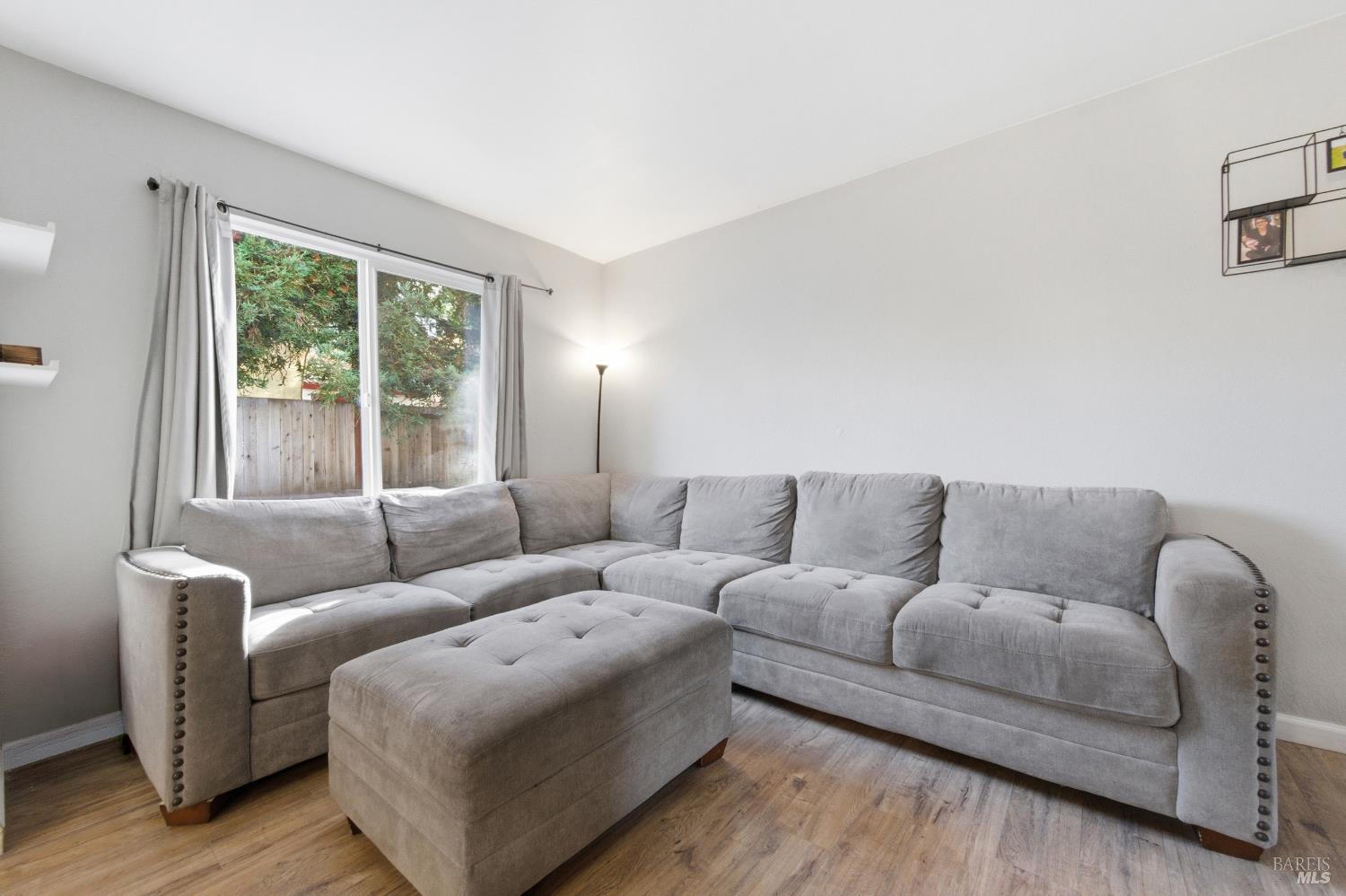 98 Francis Circle Rohnert Park, CA 94928 - Photo 8 of 29