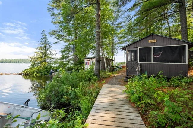 $1,097,000 | 1174 Cove Road, Howland, ME 04448