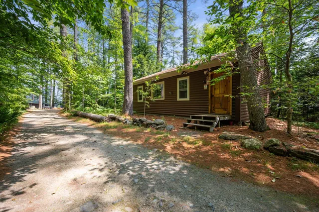 $1,097,000 | 1174 Cove Road, Howland, ME 04448