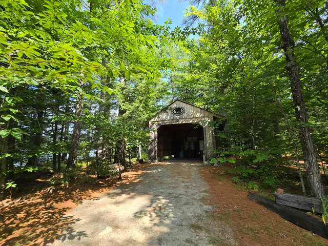 $1,097,000 | 1174 Cove Road, Howland, ME 04448