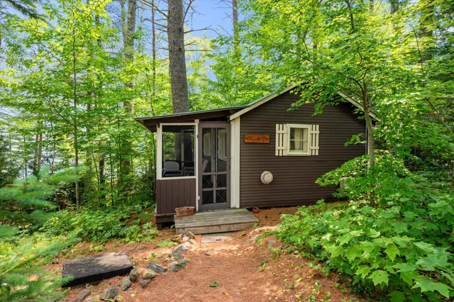 $1,097,000 | 1174 Cove Road, Howland, ME 04448