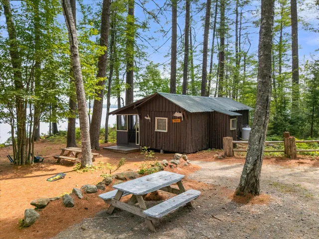 $1,097,000 | 1174 Cove Road, Howland, ME 04448