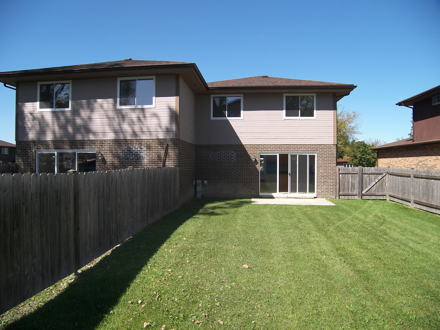 615 Terry Court Roselle, IL 60172 - Photo 5 of 15 a front view of a house with yard