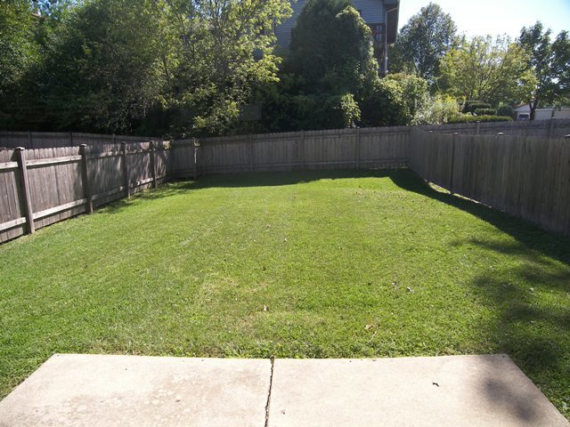 615 Terry Court Roselle, IL 60172 - Photo 6 of 15 a view of a backyard