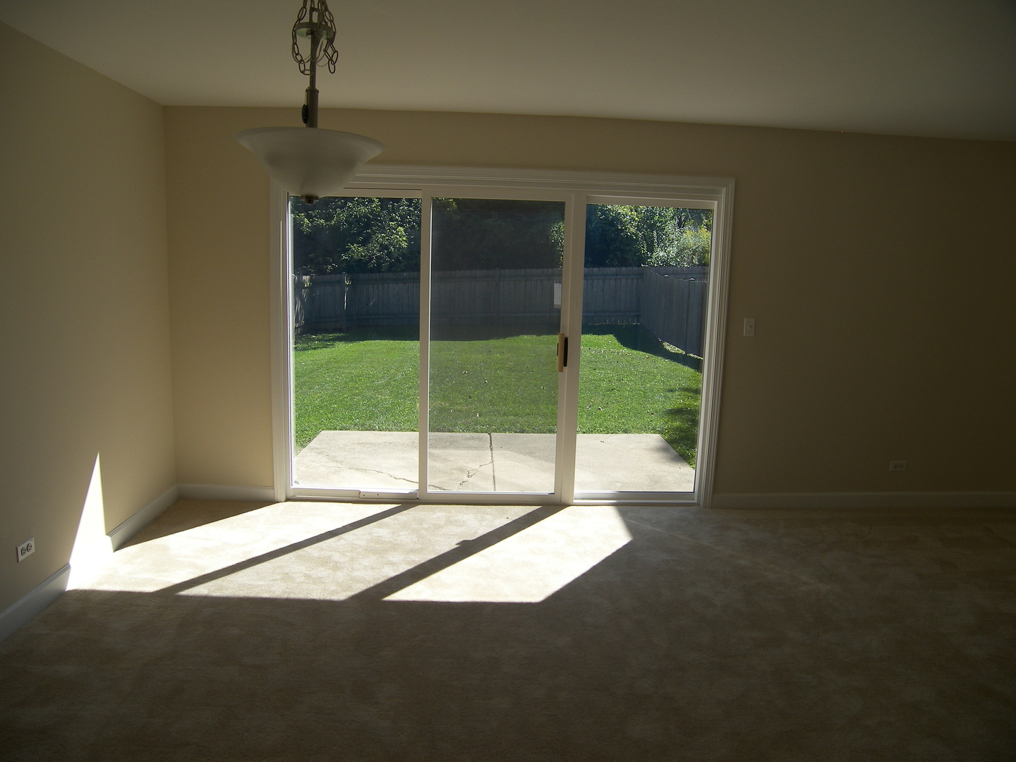 615 Terry Court Roselle, IL 60172 - Photo 10 of 15 a view of an empty room and window