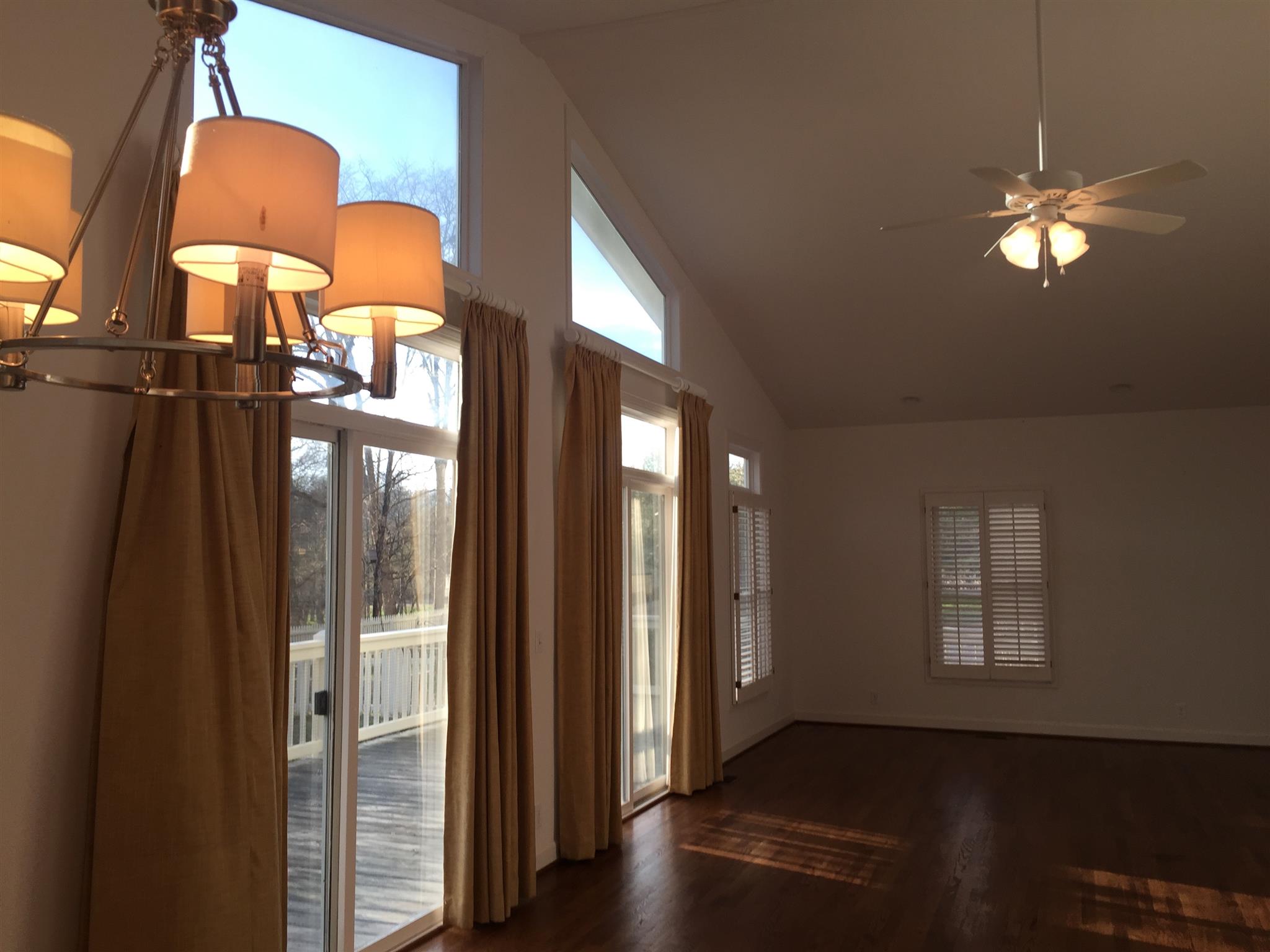 9370 Hester Beasley Road Nashville, TN 37221 - Photo 5 of 22 Hardwood Floors and Updated Fixtures are Functional and Beautiful!
