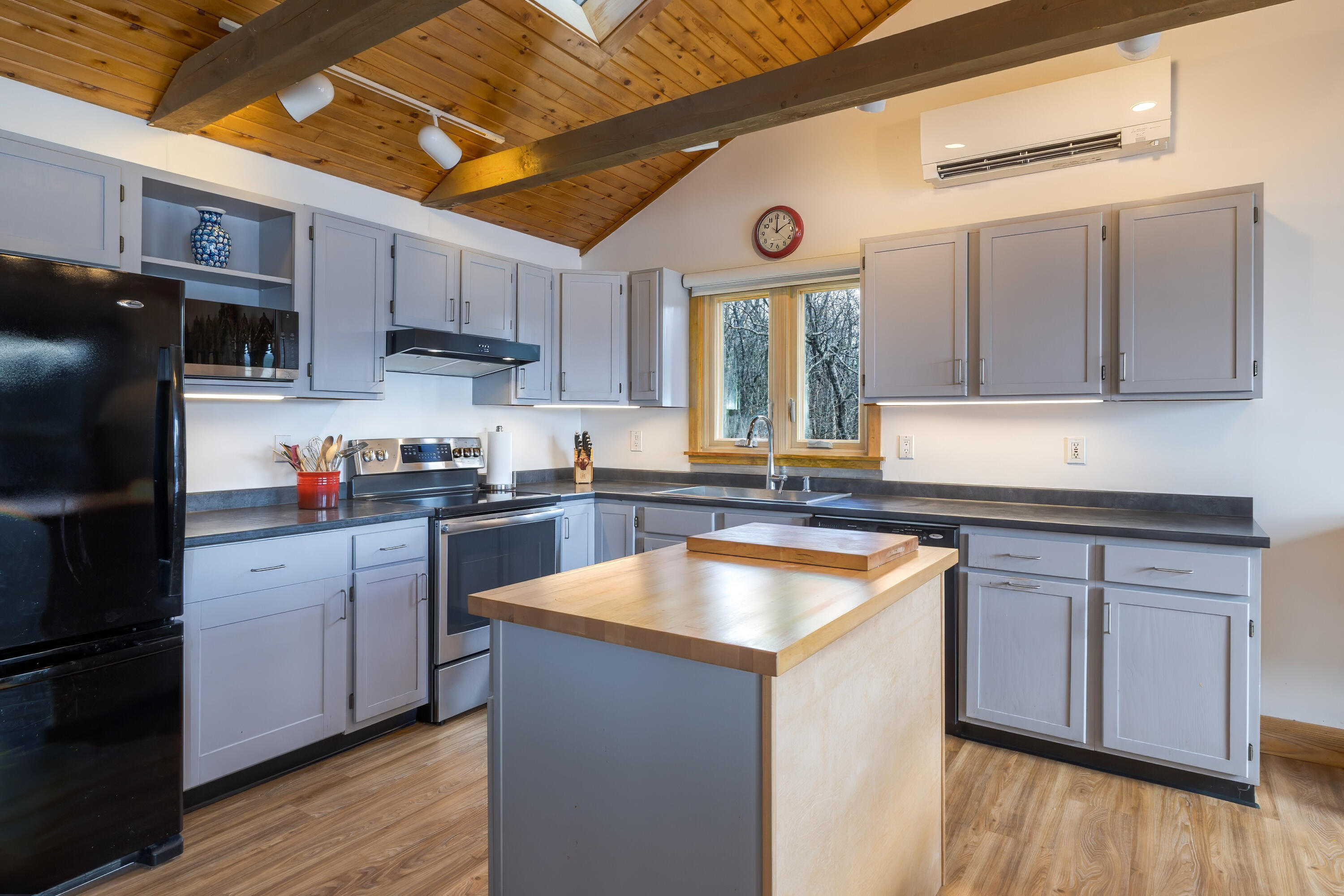 27 Town Landing Road Penobscot, ME 04476 - Photo 7 of 33 7