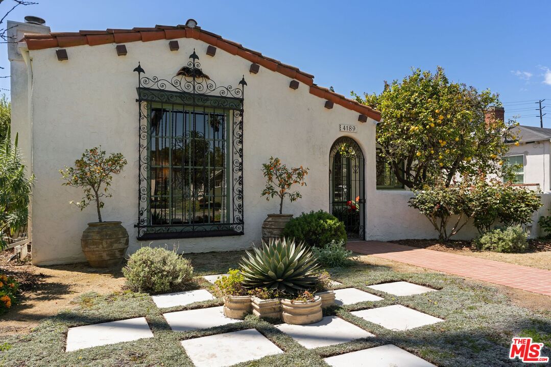 4189 Baldwin Avenue Culver City, CA 90232 - Photo 2 of 32