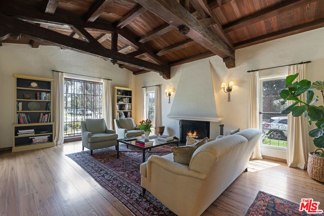 4189 Baldwin Avenue Culver City, CA 90232 - Photo 4 of 32