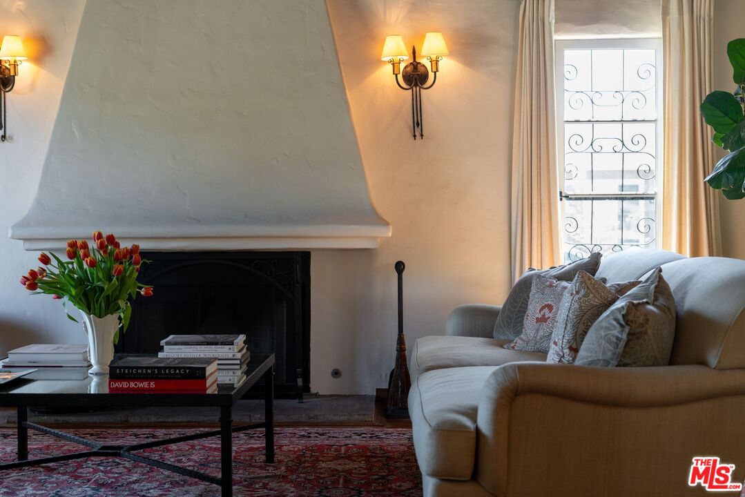 4189 Baldwin Avenue Culver City, CA 90232 - Photo 7 of 32