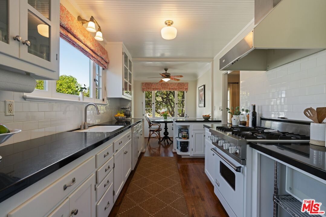 4189 Baldwin Avenue Culver City, CA 90232 - Photo 9 of 32