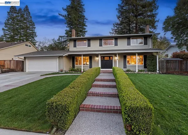 $2,050,000 | 14 Leeds Court East, Danville, CA 94526