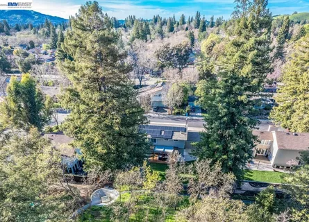 $1,999,000 | 14 Leeds Court East, Danville, CA 94526