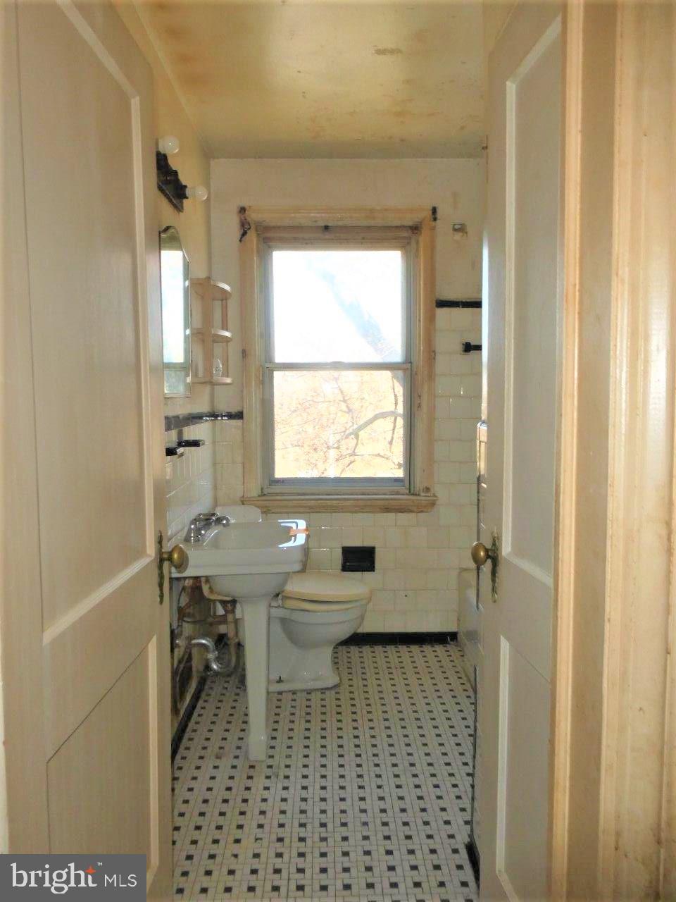 1020 Harwall Road Baltimore, MD 21207 - Photo 12 of 13