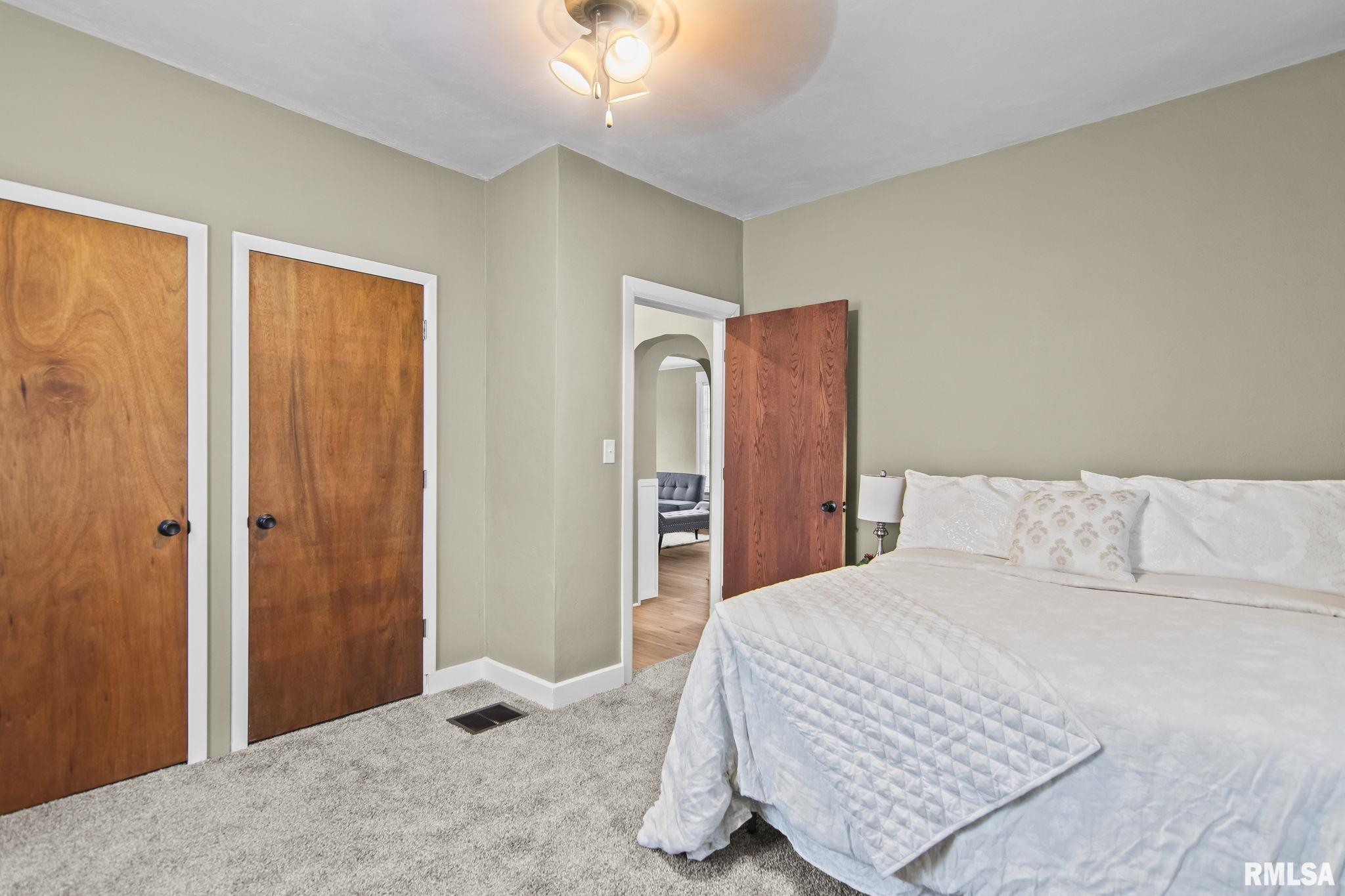 2065 North 8th Street Springfield, IL 62702 - Photo 14 of 25 Gallery Image 14