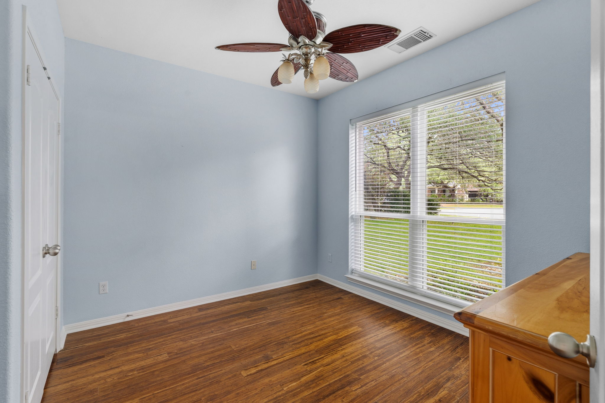 11532 Lafitte Lane Austin, TX 78739 - Photo 23 of 40 Bedroom on main level