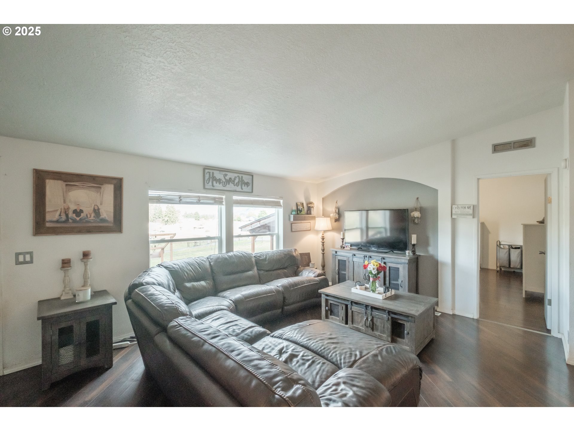 30338 Butte Creek Road Lebanon, OR 97355 - Photo 2 of 24 Gallery Image 2