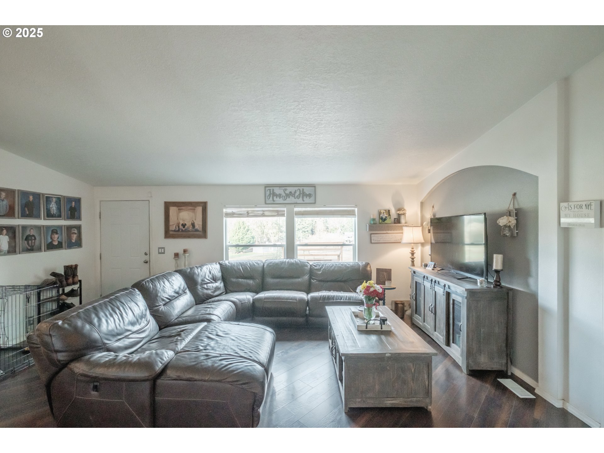 30338 Butte Creek Road Lebanon, OR 97355 - Photo 3 of 24 Gallery Image 3