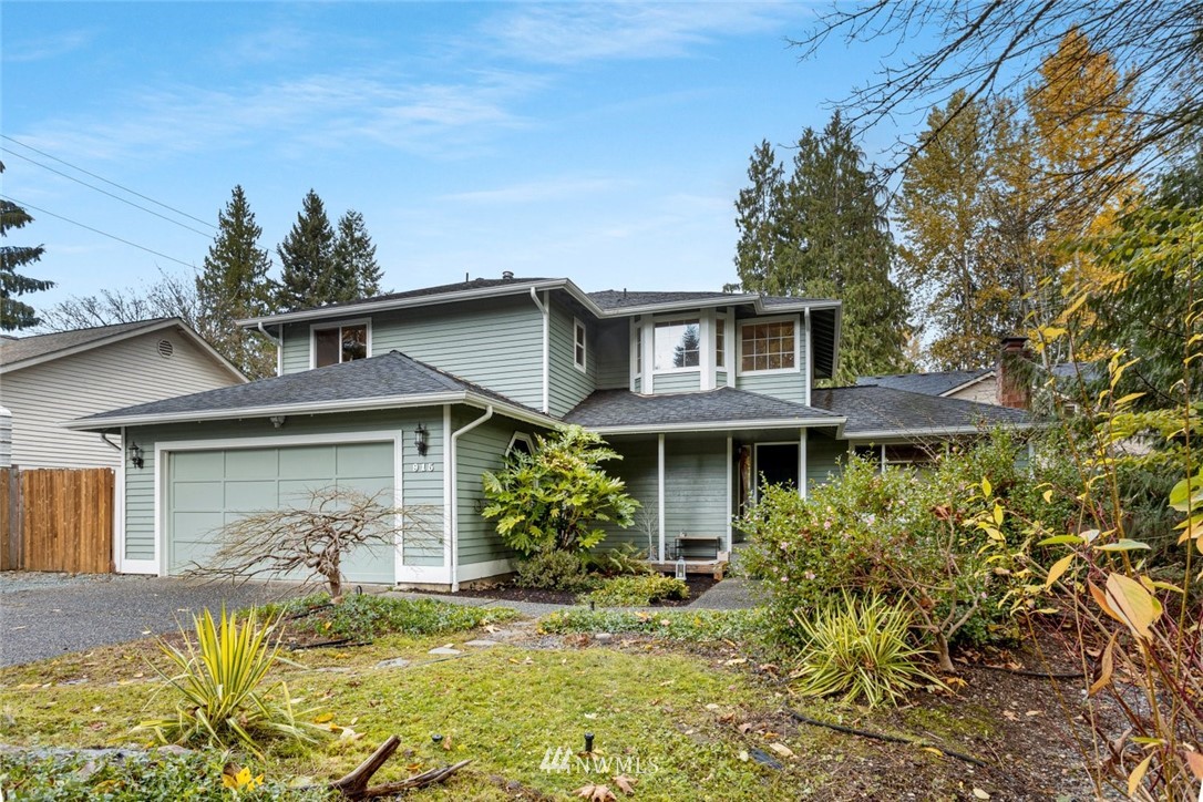 915 215th Street Southeast Bothell, WA 98021 - Photo 1 of 33 front view of a house with a yard