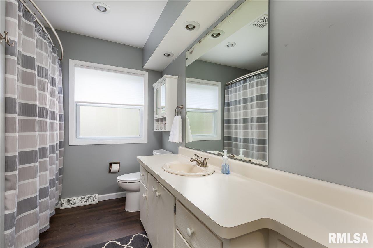 2845 Forest Road Davenport, IA 52803 - Photo 20 of 20 Gallery Image 20