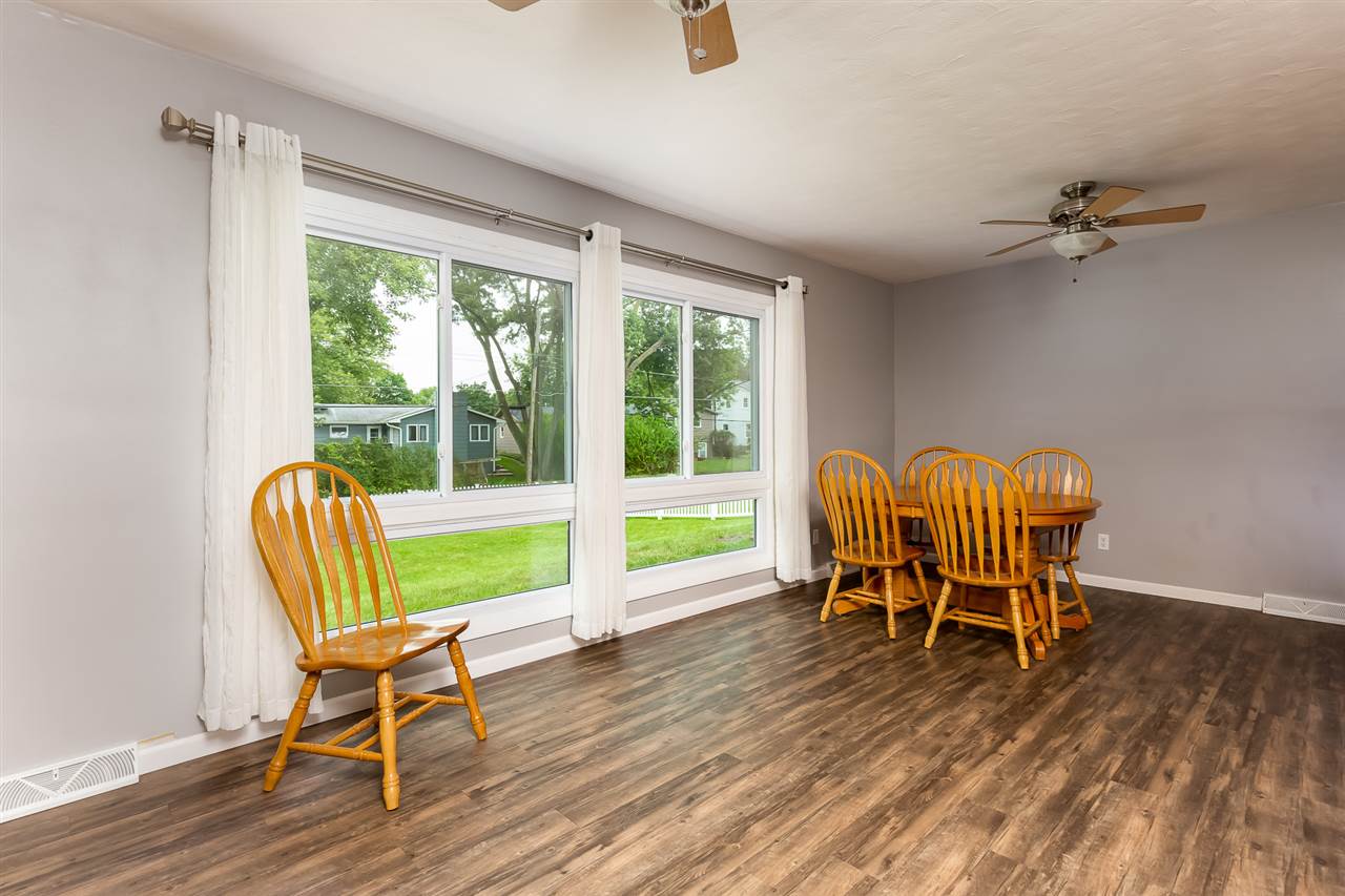 2845 Forest Road Davenport, IA 52803 - Photo 8 of 20 Gallery Image 8