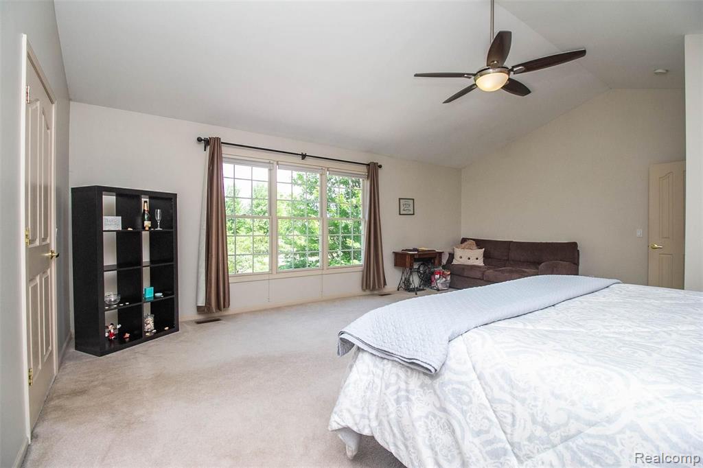 810 Loggers Circle Rochester, MI 48307 - Photo 40 of 73 Gallery Image 40