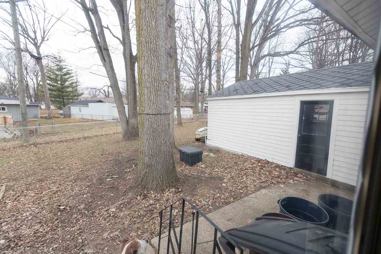 6106 Kent Road Fort Wayne, IN 46816 - Photo 6 of 33