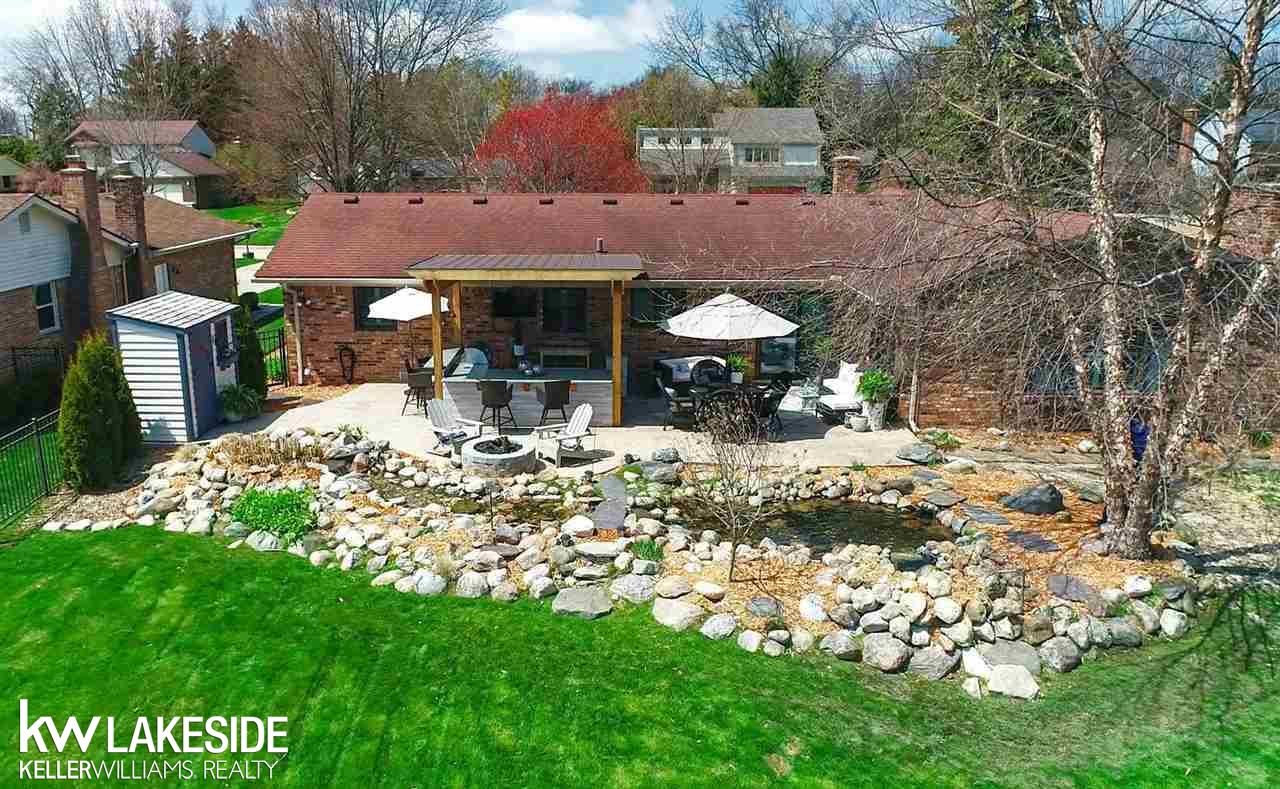 49670 Compass Point Drive New Baltimore, MI 48047 - Photo 10 of 69 50073229-9.JPG