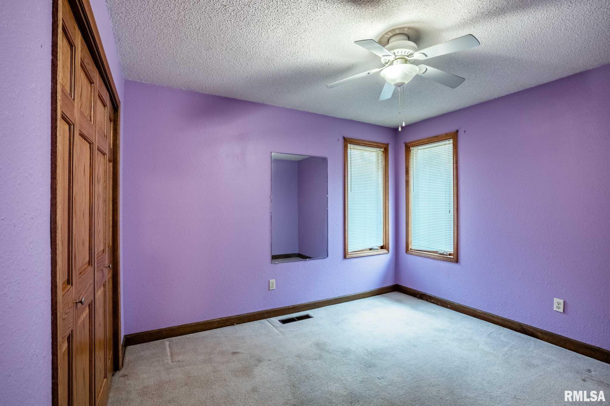 1718 Russell Road West Frankfort, IL 62896 - Photo 18 of 42