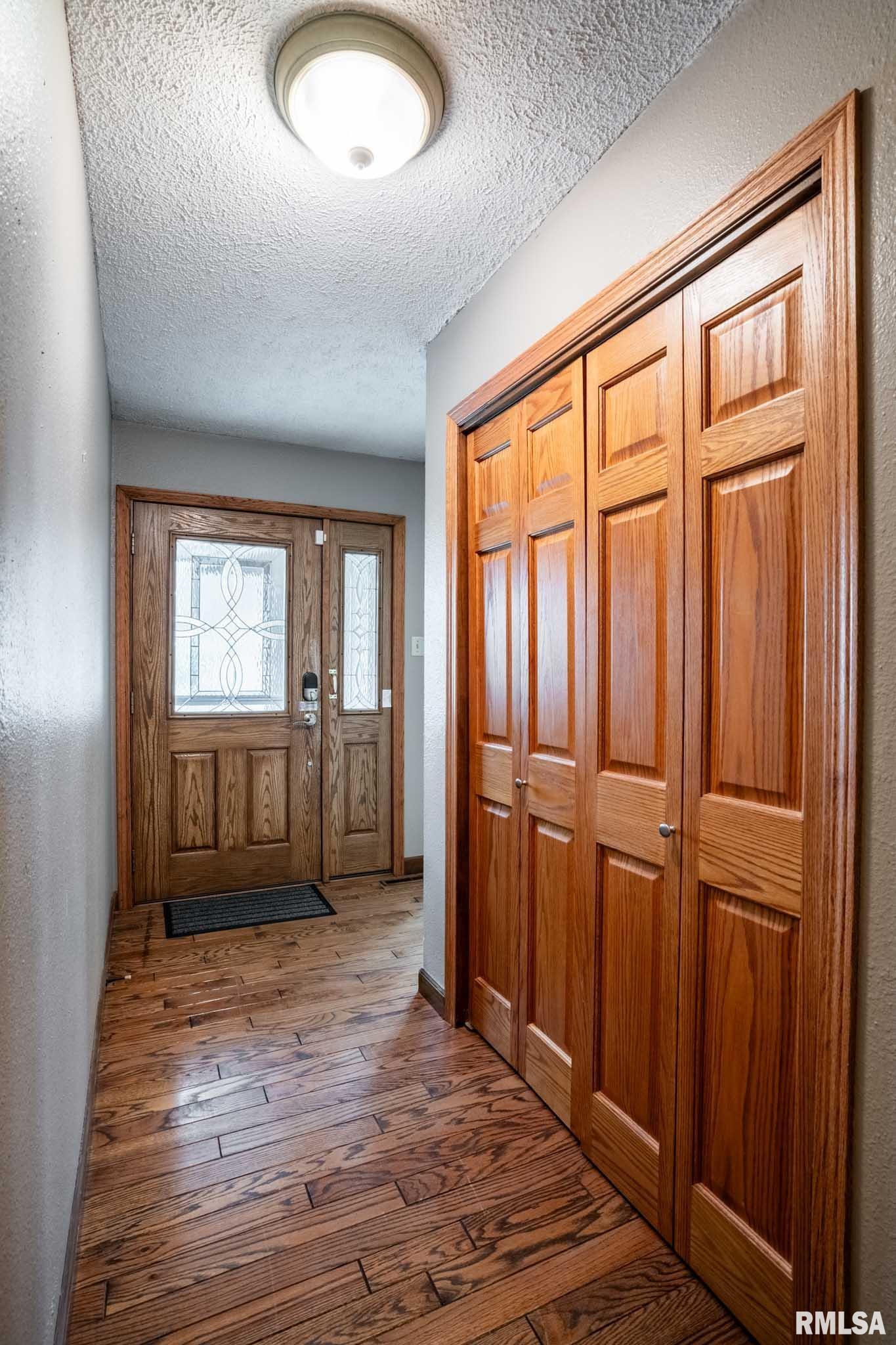 1718 Russell Road West Frankfort, IL 62896 - Photo 2 of 42