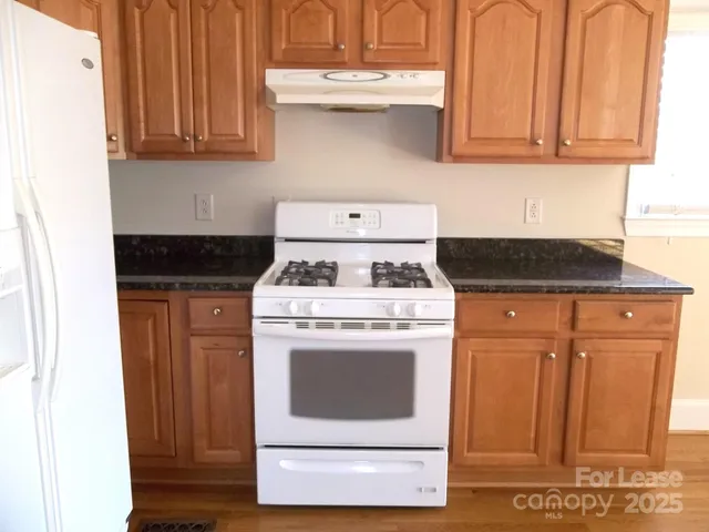 $2,950 | 1830 Hall Avenue, Charlotte, NC 28205