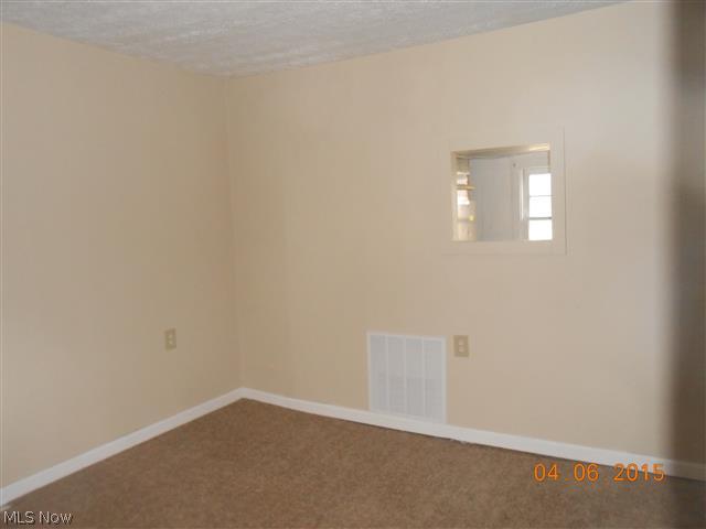 5239 Waterloo Road Atwater, OH 44201 - Photo 7 of 9