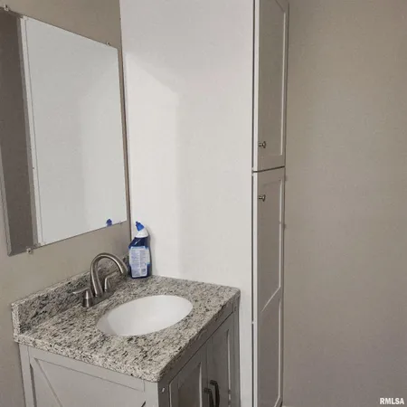$200,000 | 707 North Logan Street, Marion, IL 62959