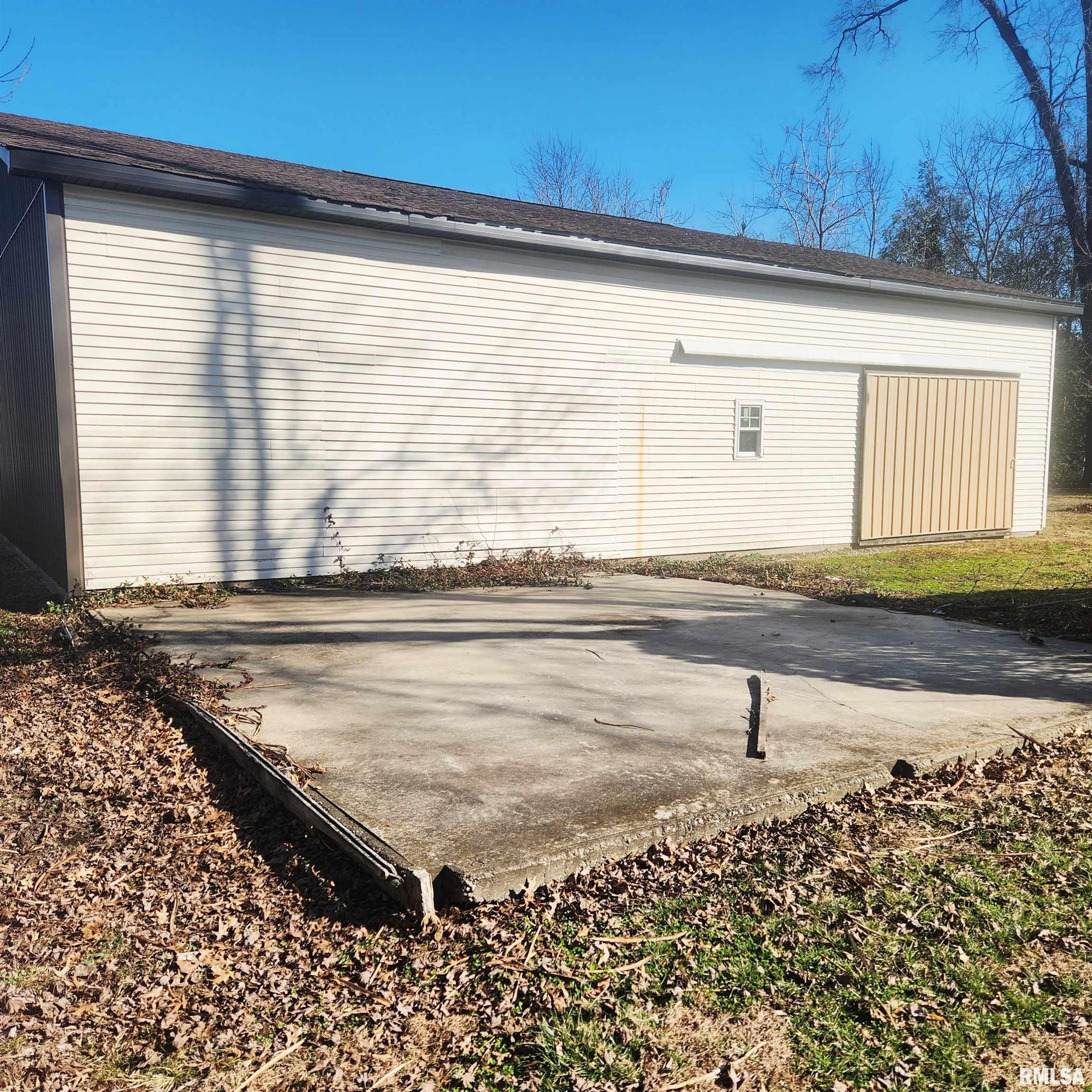 707 North Logan Street Marion, IL 62959 - Photo 27 of 29