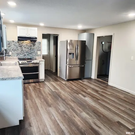 $200,000 | 707 North Logan Street, Marion, IL 62959