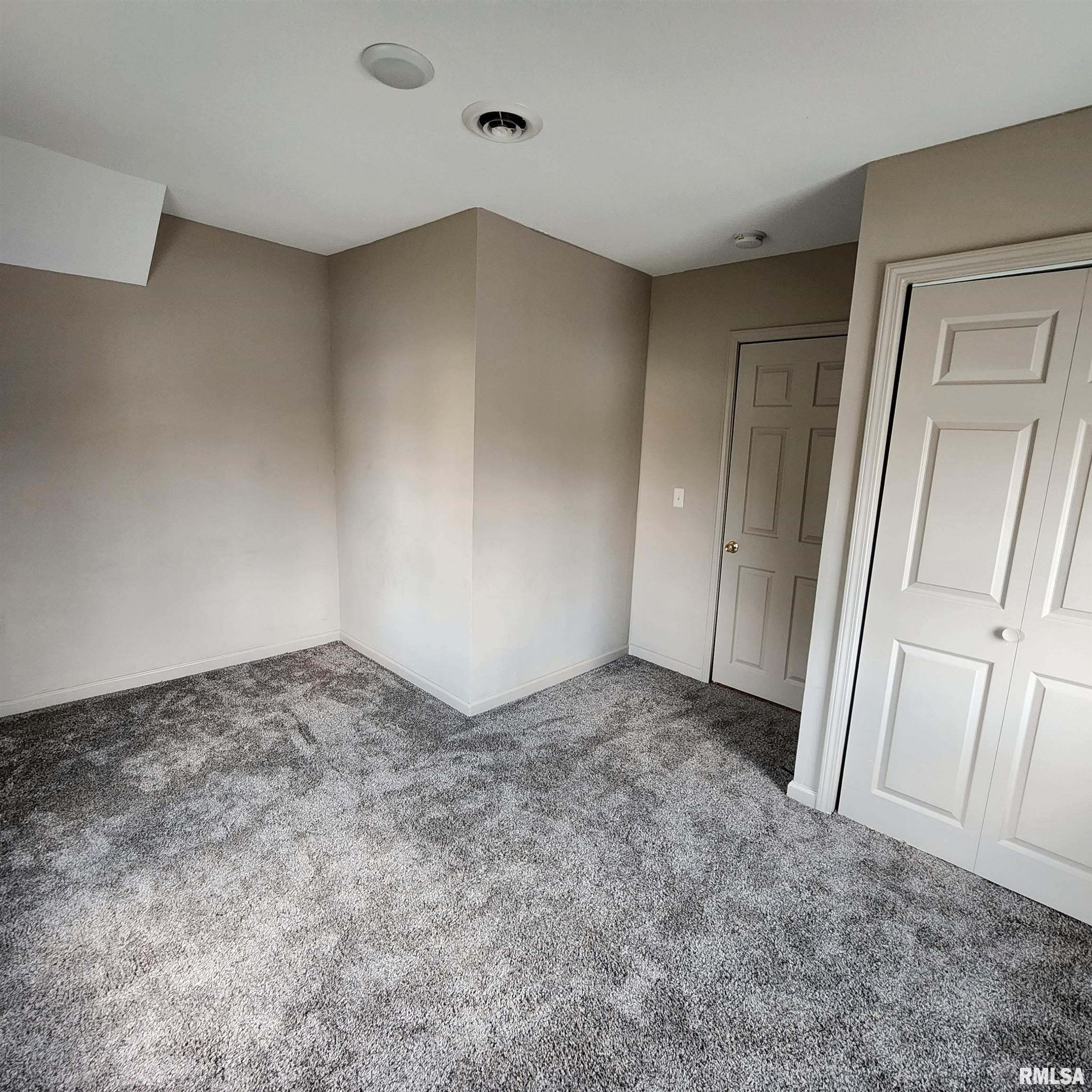 707 North Logan Street Marion, IL 62959 - Photo 10 of 29