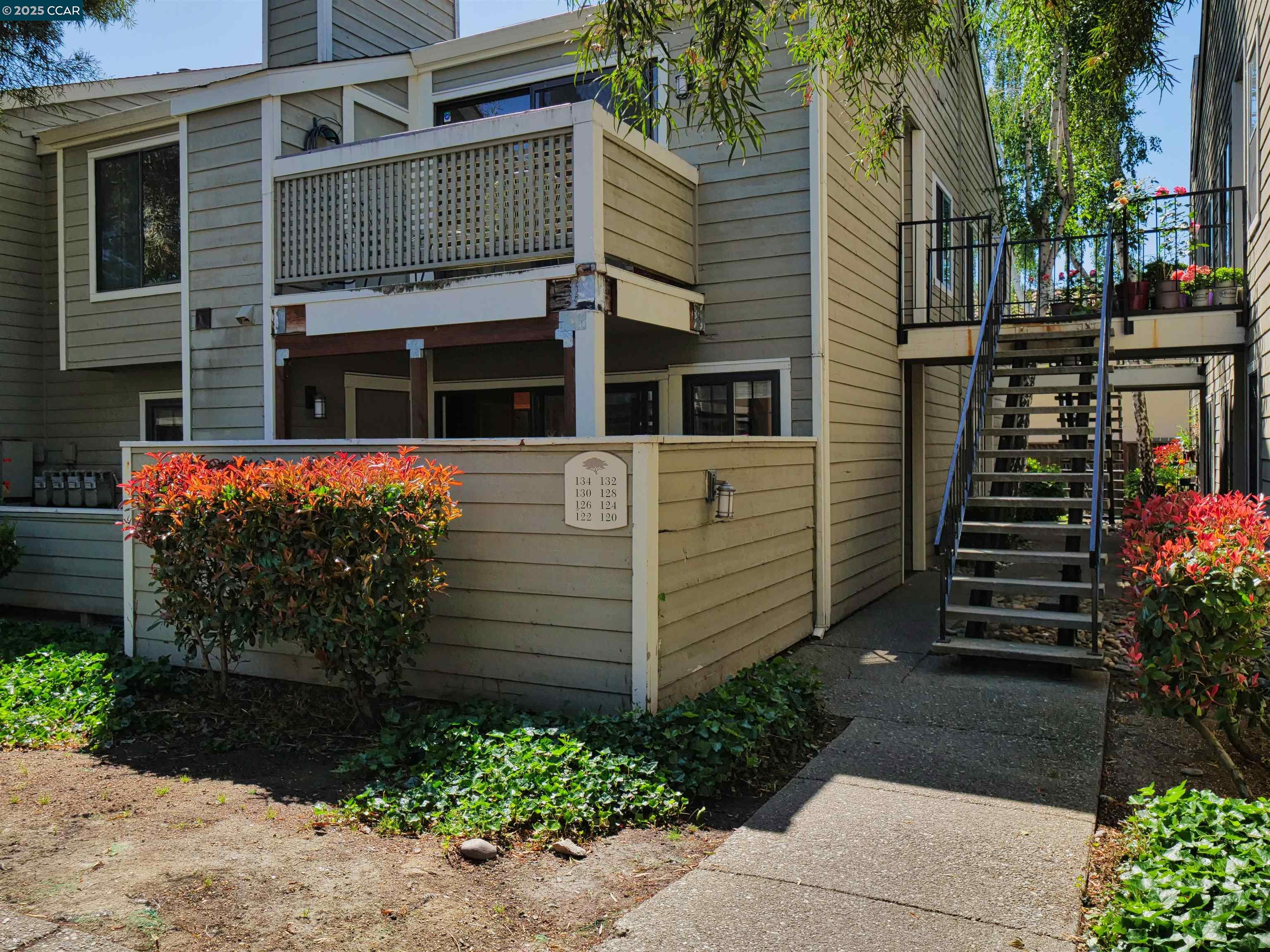 122 Eastridge Drive San Ramon, CA 94582 - Photo 3 of 57