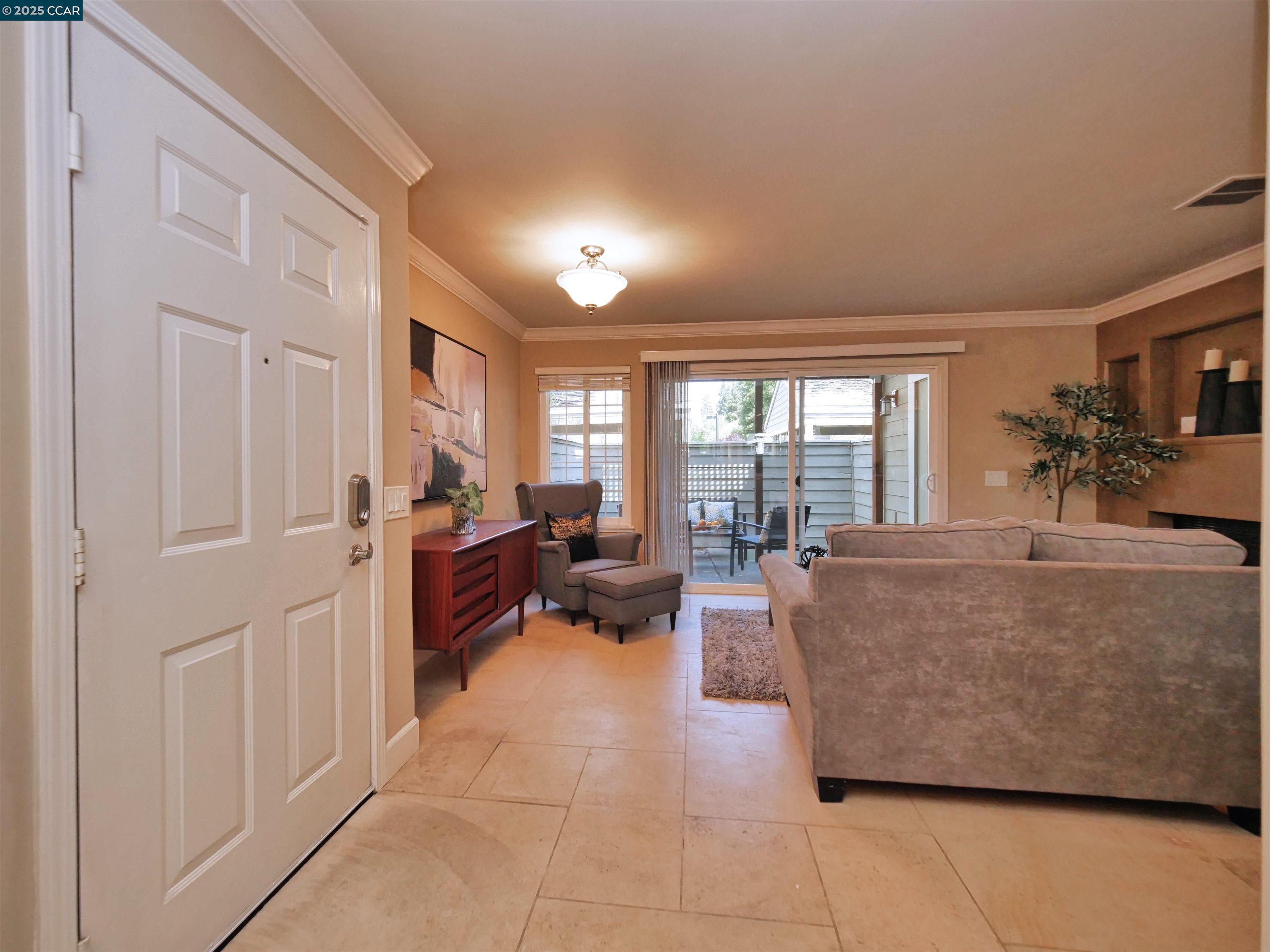 122 Eastridge Drive San Ramon, CA 94582 - Photo 8 of 57