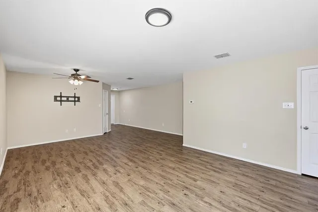 $2,300 | 6701 Corral Lane, Denton, TX 76210