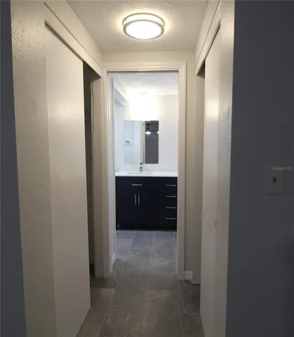 $3,500 | 7464 Cass Circle, Sarasota, FL 34231