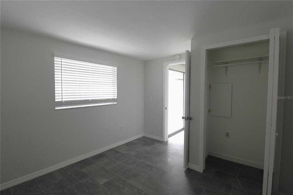 7464 Cass Circle Sarasota, FL 34231 - Photo 16 of 30