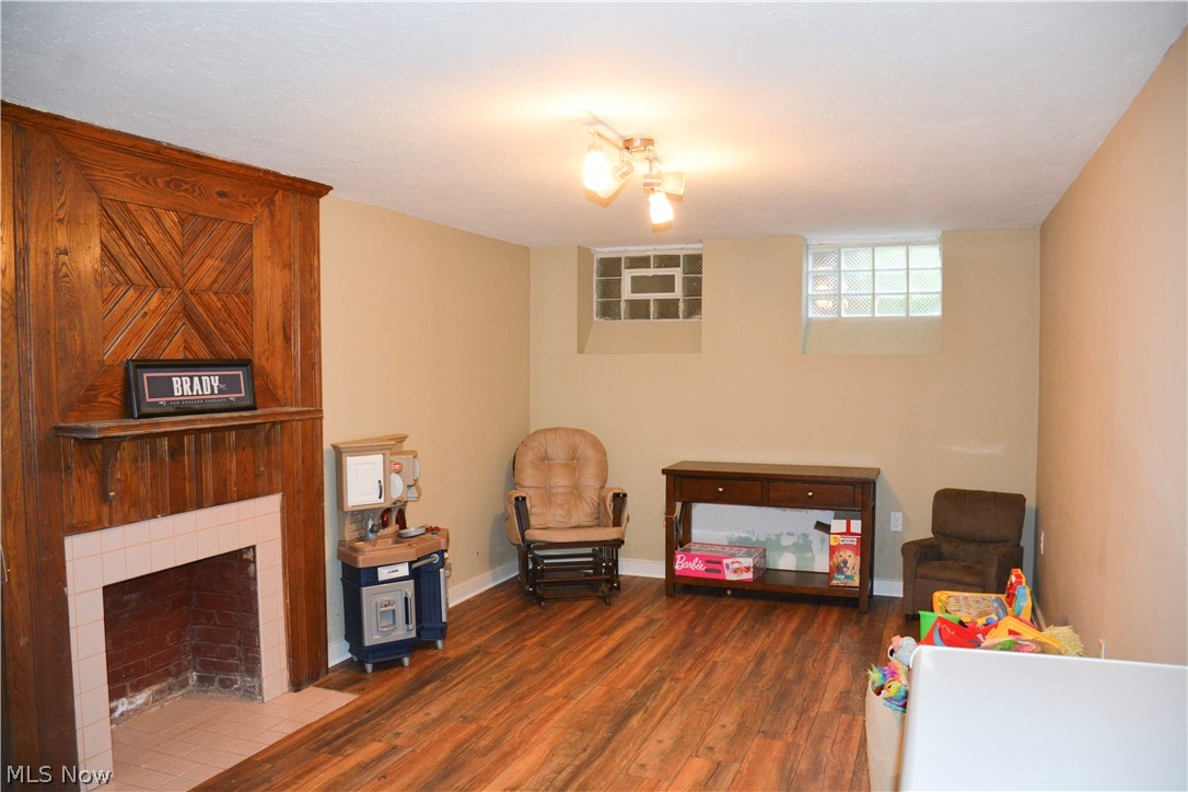 4046 Ellison Road Cleveland, OH 44121 - Photo 20 of 29 family room had some new drywall ready for paint