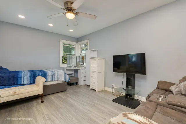 $374,900 | 7254 Fair Elms Avenue, Burr Ridge, IL 60527