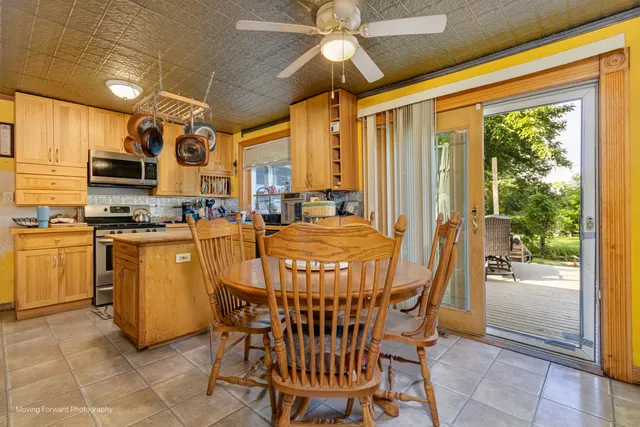 $374,900 | 7254 Fair Elms Avenue, Burr Ridge, IL 60527